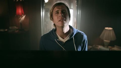AWOLNATION - Sail (Official Music Video), 03:45