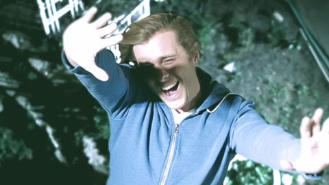AWOLNATION - Sail (Official Music Video), 04:05