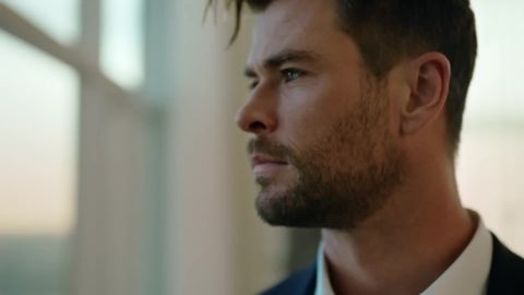 Chris Hemsworth for the New BOSS Bottled Eau de Parfum, 00:44