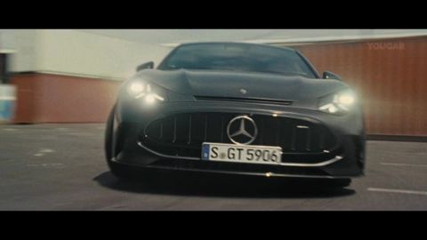 BRAD PITT x Mercedes-AMG GT 4-Door Coupé, 00:17