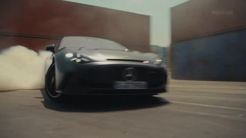 BRAD PITT x Mercedes-AMG GT 4-Door Coupé, 00:34