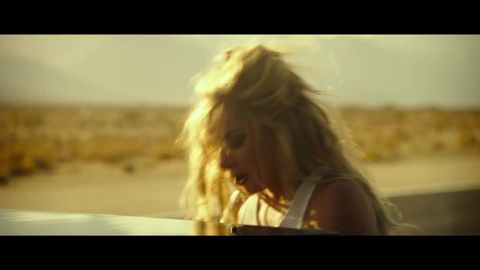 Lady Gaga - Hold My Hand (From “Top Gun: Maverick”) [Official Music Video], 01:04