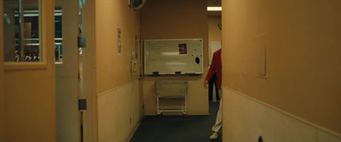 Imagine Dragons - Sharks (Official Music Video), 01:44