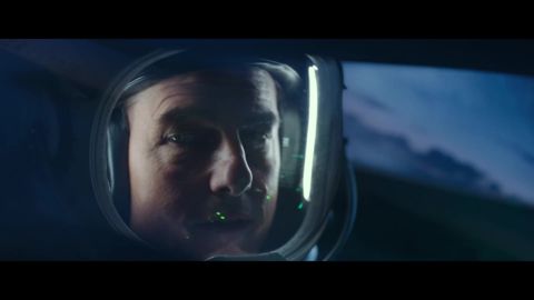 OneRepublic - I Ain’t Worried (From “Top Gun: Maverick”) [Official Music Video], 00:33