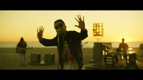 OneRepublic - I Ain’t Worried (From “Top Gun: Maverick”) [Official Music Video], 00:58
