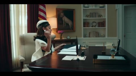 Ariana Grande - positions (official video), 00:29
