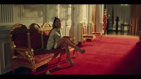 Ariana Grande - positions (official video), 01:36