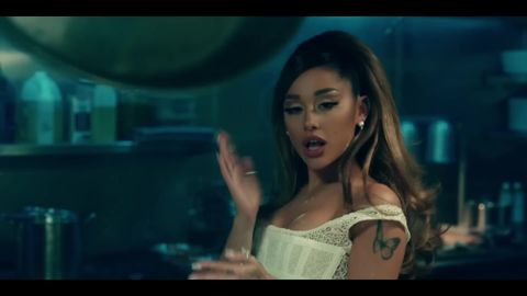 Ariana Grande - positions (official video), 02:15
