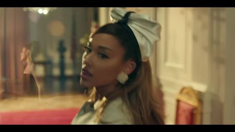 Ariana Grande - positions (official video), 02:17