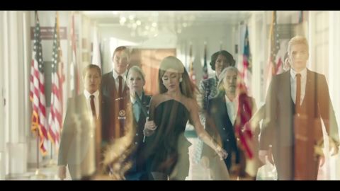 Ariana Grande - positions (official video), 02:21