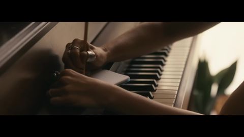 Rachel Platten - Fight Song (Official Video), 00:10