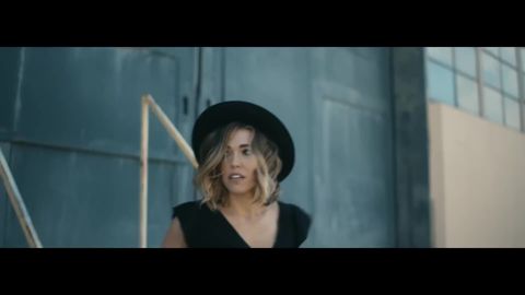 Rachel Platten - Fight Song (Official Video), 01:07