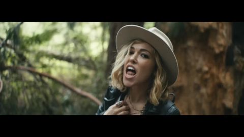 Rachel Platten - Fight Song (Official Video), 02:07