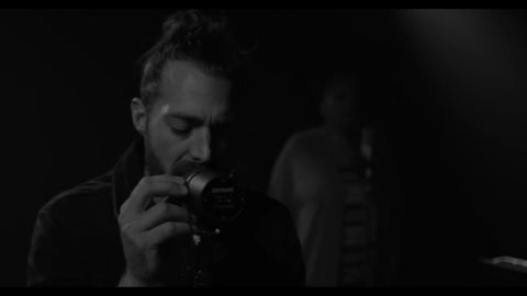 Jonathan Roy - Keeping Me Alive (Live Acoustic Performance), 01:06