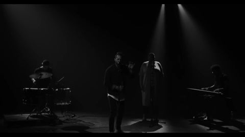 Jonathan Roy - Keeping Me Alive (Live Acoustic Performance), 02:12