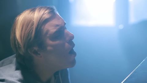 AWOLNATION - Sail (Official Music Video), 02:54